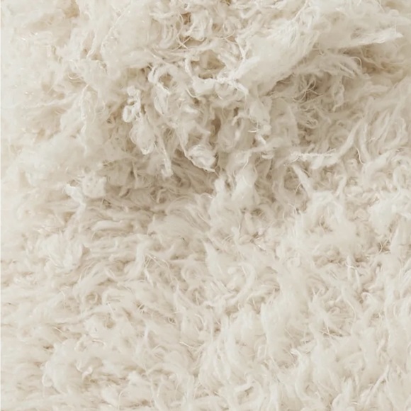 Lemon ❄️ Snow Drift Pom Hat - Picture 11 of 11